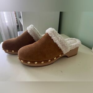 Caslon Sawyer-Lea Brown Clog